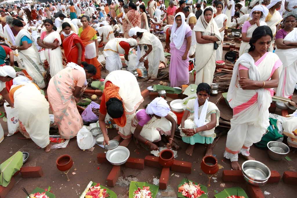 Attukal Pongala – The World’s Largest Women’s Religious Gathering 7xm693f650273012